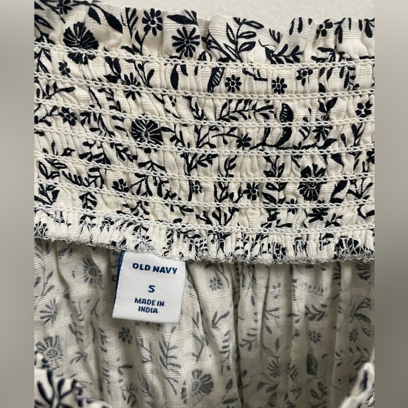 Old Navy Floral Shift Mini Dress - Picture 2 of 3